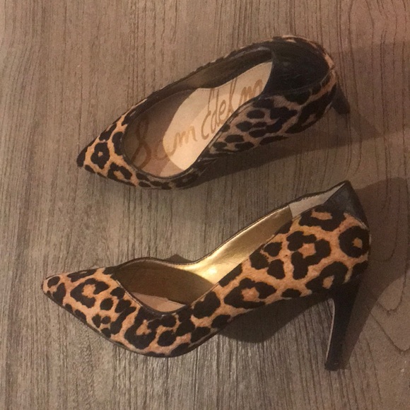 Sam Edelman Leopard Pump 2.5” Heel - Picture 2 of 4
